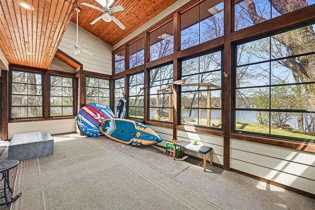 803 N Kalamazoo Street, Paw Paw, MI 49079