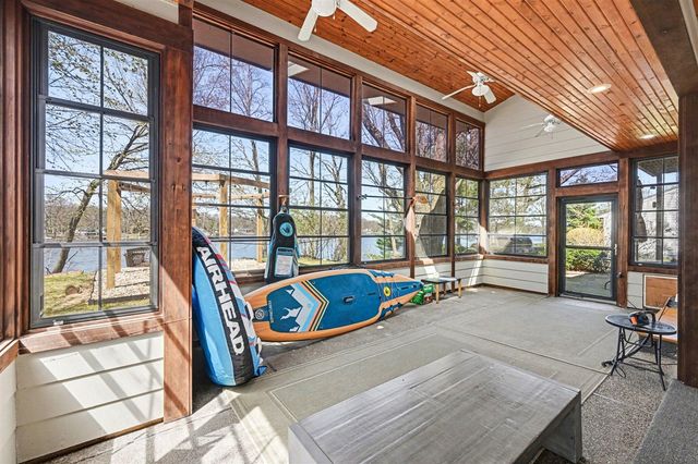 803 N Kalamazoo Street, Paw Paw, MI 49079