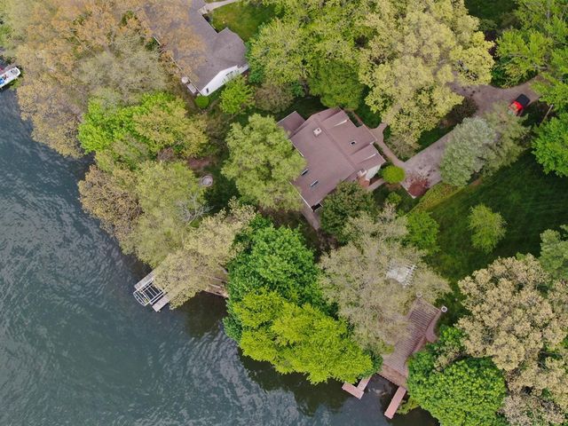803 N Kalamazoo Street, Paw Paw, MI 49079