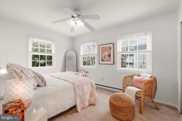 2700 CAMERON MILLS RD, Alexandria, VA 22302