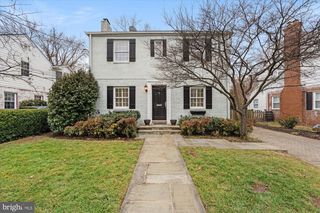 2700 CAMERON MILLS RD, Alexandria, VA 22302