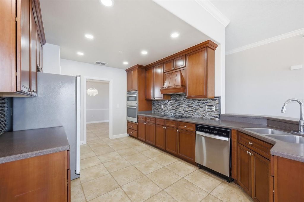 Image 19 of property listing at 8767 THE ESPLANADE 40, Orlando, FL 32836