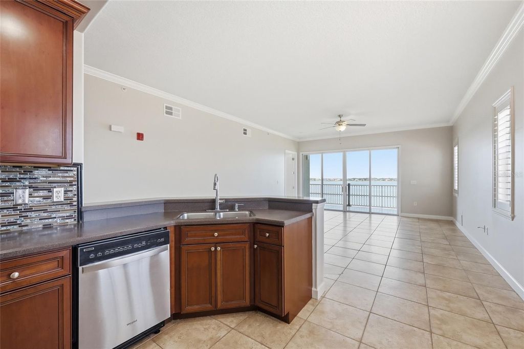 Image 22 of property listing at 8767 THE ESPLANADE 40, Orlando, FL 32836