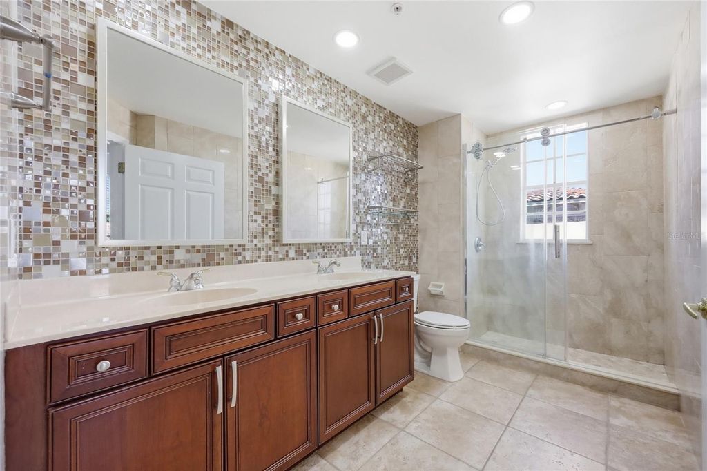Image 42 of property listing at 8767 THE ESPLANADE 40, Orlando, FL 32836