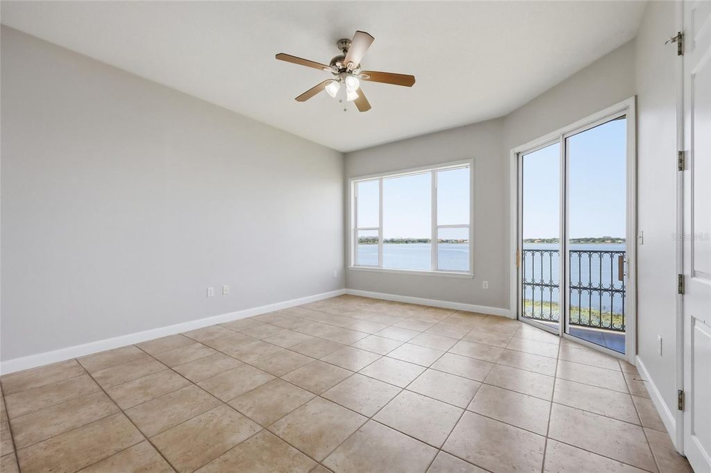 Image 6 of property listing at 8767 THE ESPLANADE 40, Orlando, FL 32836