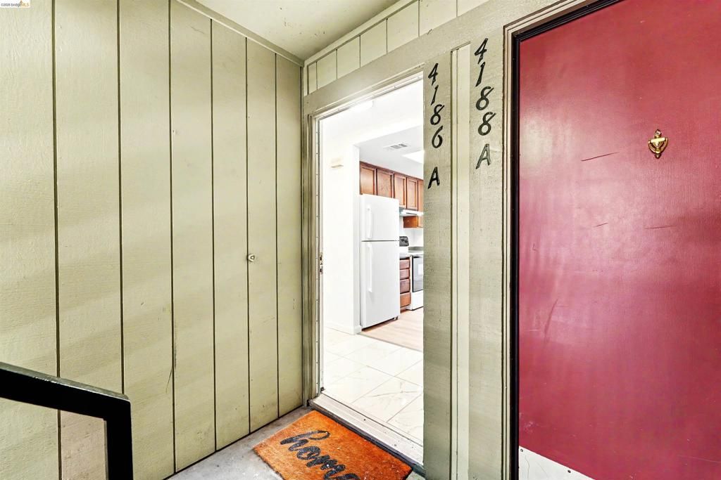 Image 3 of property listing at 4186 San Pablo Dam Rd A, El Sobrante, CA 94803