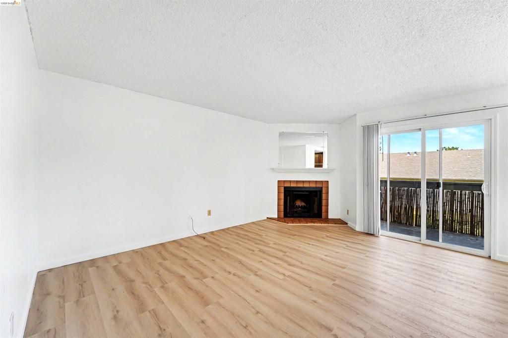 Image 5 of property listing at 4186 San Pablo Dam Rd A, El Sobrante, CA 94803