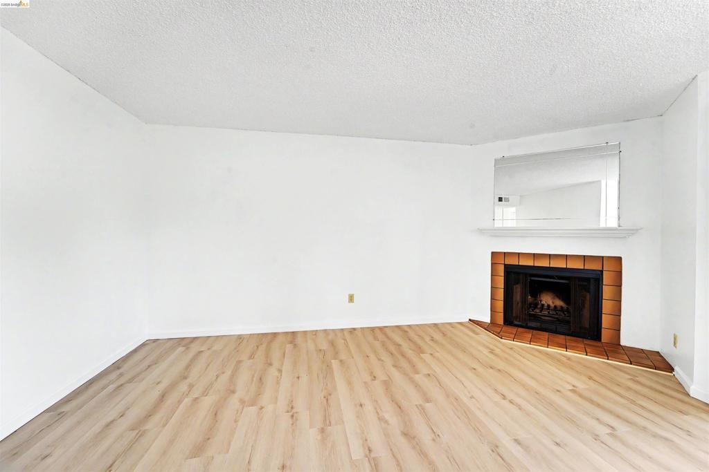 Image 7 of property listing at 4186 San Pablo Dam Rd A, El Sobrante, CA 94803