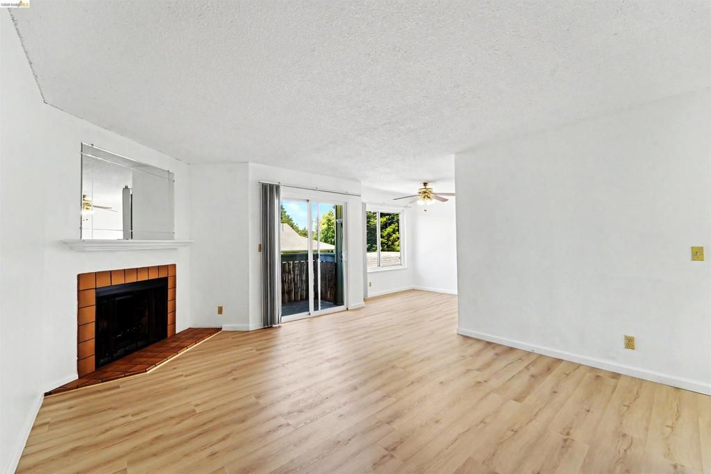 Image 9 of property listing at 4186 San Pablo Dam Rd A, El Sobrante, CA 94803