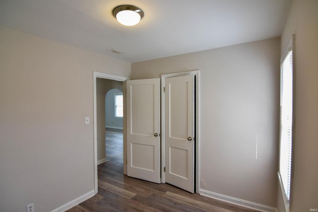 2333 E Illinois Street, Evansville, IN 47711