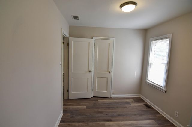 2333 E Illinois Street, Evansville, IN 47711