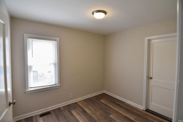 2333 E Illinois Street, Evansville, IN 47711