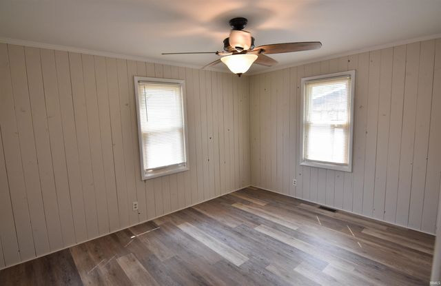 2333 E Illinois Street, Evansville, IN 47711