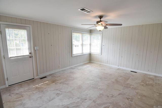 2333 E Illinois Street, Evansville, IN 47711