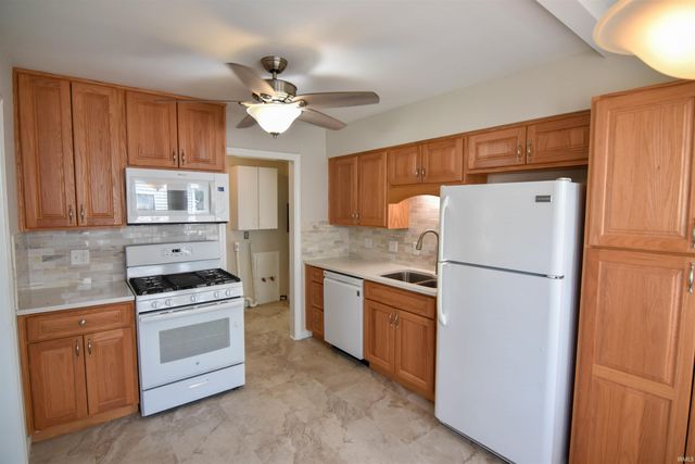 2333 E Illinois Street, Evansville, IN 47711
