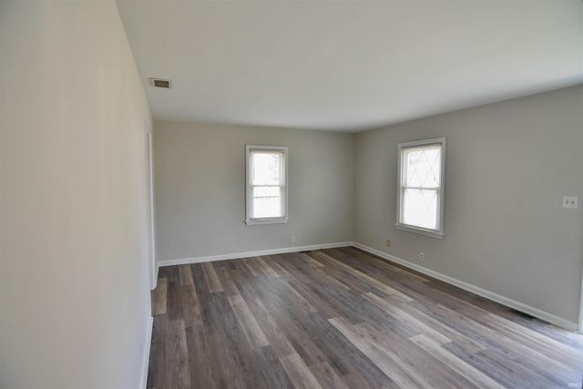 2333 E Illinois Street, Evansville, IN 47711