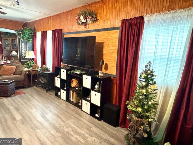 1215 Mountain Shadows Drive, Cleveland, GA 30528