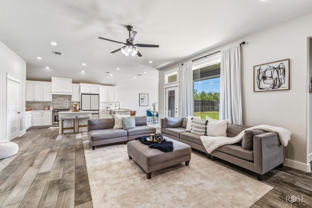 Image 10 of property listing at 3705 Dominion Ridge, San Angelo, TX 76904