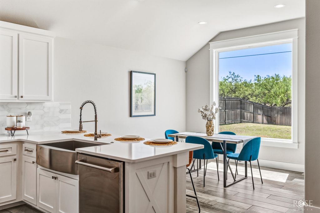 Image 13 of property listing at 3705 Dominion Ridge, San Angelo, TX 76904