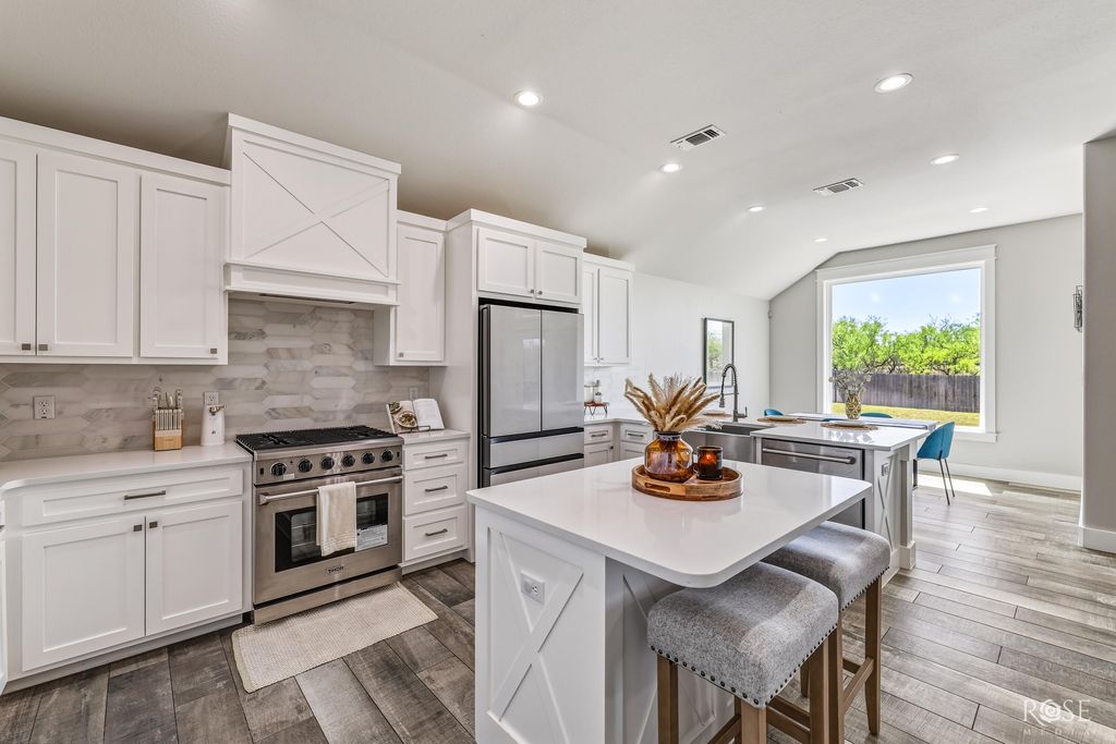 Image 14 of property listing at 3705 Dominion Ridge, San Angelo, TX 76904