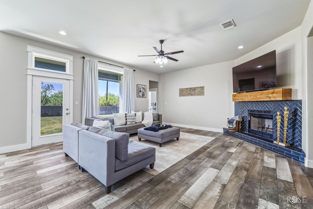 Image 8 of property listing at 3705 Dominion Ridge, San Angelo, TX 76904