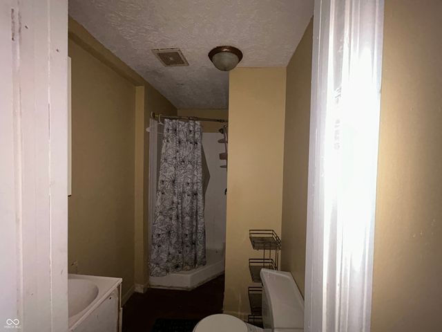 2403 N Parker Avenue, Indianapolis, IN 46218