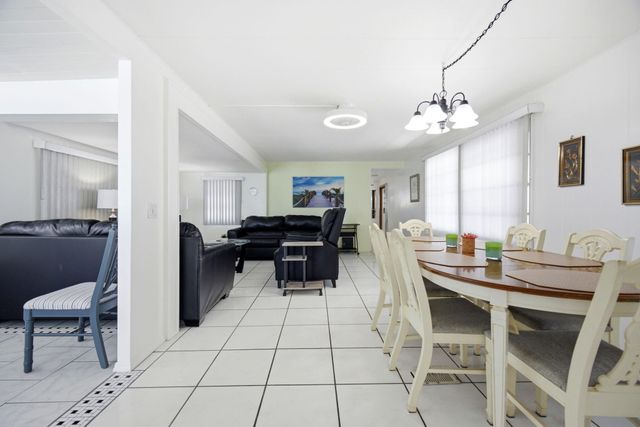 2917 SW 54th Street, Dania Beach, FL 33312