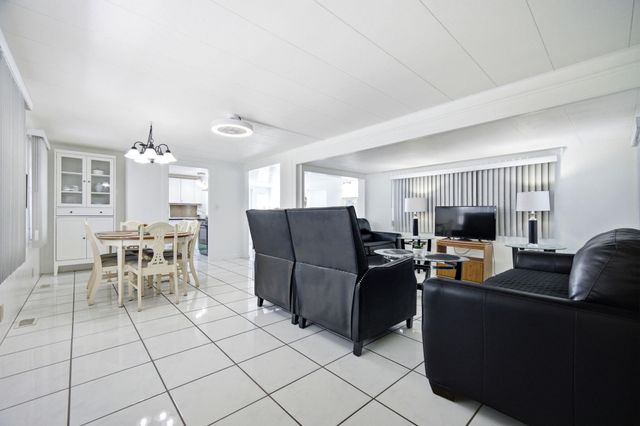 2917 SW 54th Street, Dania Beach, FL 33312