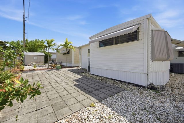 2917 SW 54th Street, Dania Beach, FL 33312