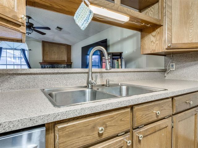 2102 Lakecrest Drive, Oklahoma City, OK 73170