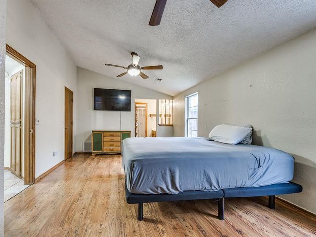 2102 Lakecrest Drive, Oklahoma City, OK 73170