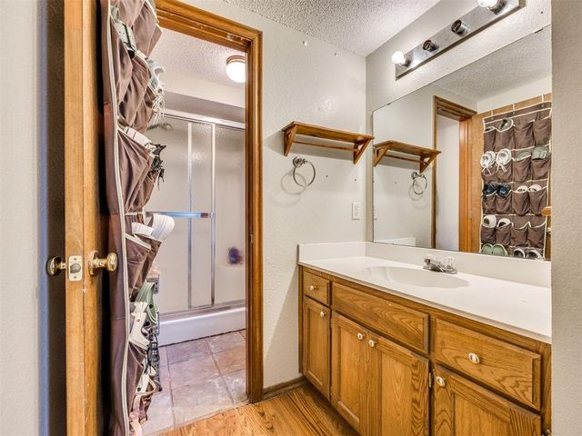 2102 Lakecrest Drive, Oklahoma City, OK 73170