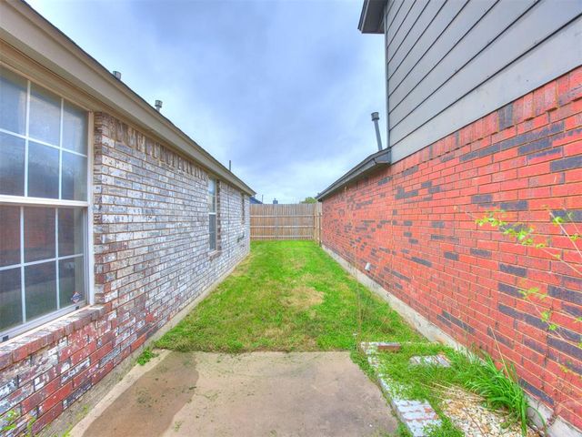 2102 Lakecrest Drive, Oklahoma City, OK 73170