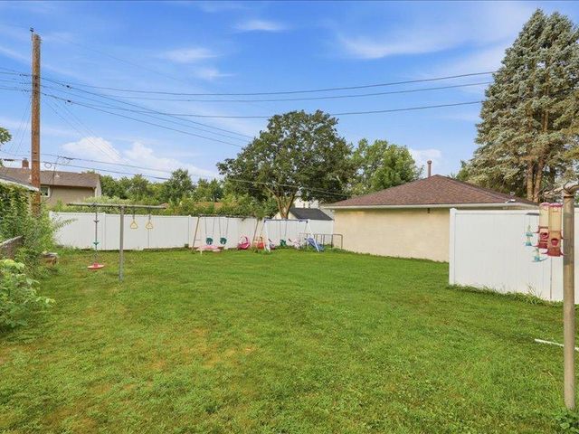 2226 Cardinal Place, Saint Paul, MN 55119