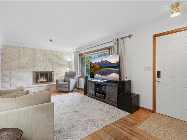 2226 Cardinal Place, Saint Paul, MN 55119