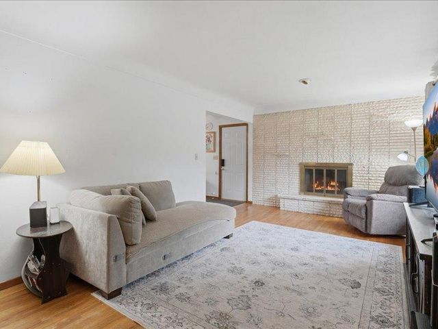 2226 Cardinal Place, Saint Paul, MN 55119