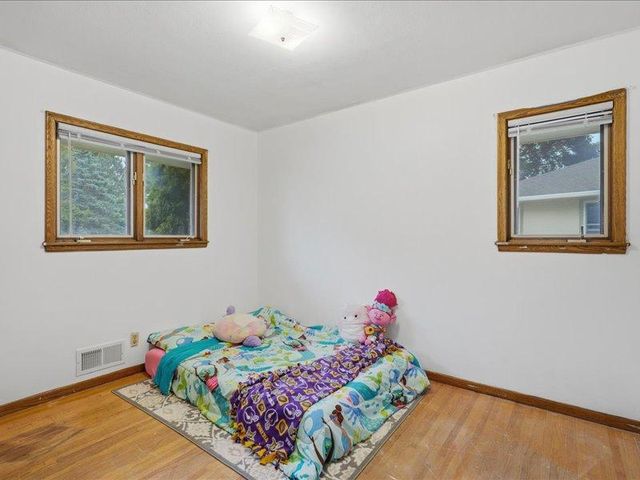 2226 Cardinal Place, Saint Paul, MN 55119
