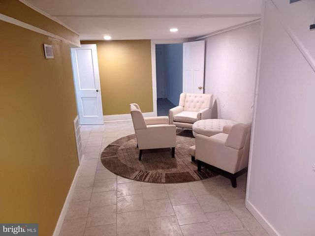 969 SYLVAN ST, Camden, NJ 08104