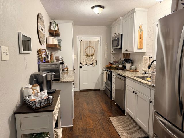 700 N Spears Street, Alvarado, TX 76009