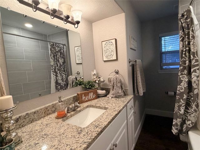 700 N Spears Street, Alvarado, TX 76009