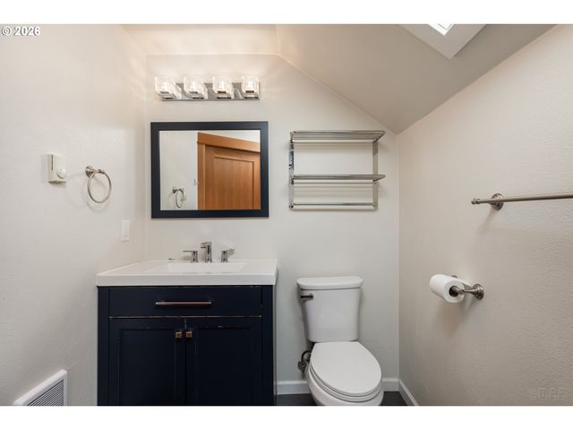 169 N VERNONIA Rd, St Helens, OR 97051