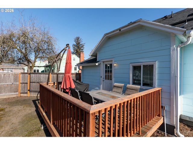 169 N VERNONIA Rd, St Helens, OR 97051