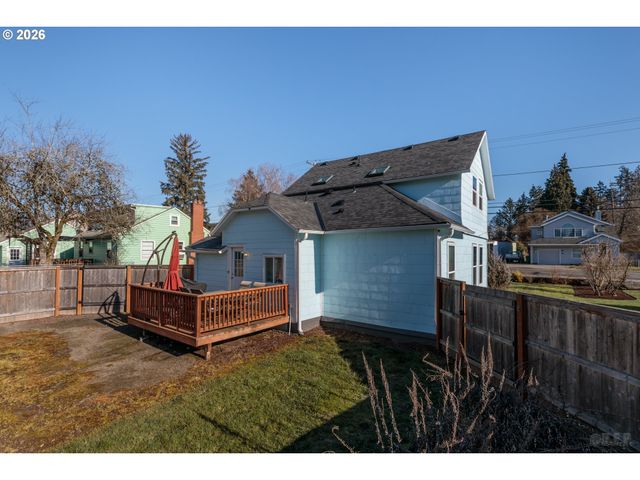 169 N VERNONIA Rd, St Helens, OR 97051