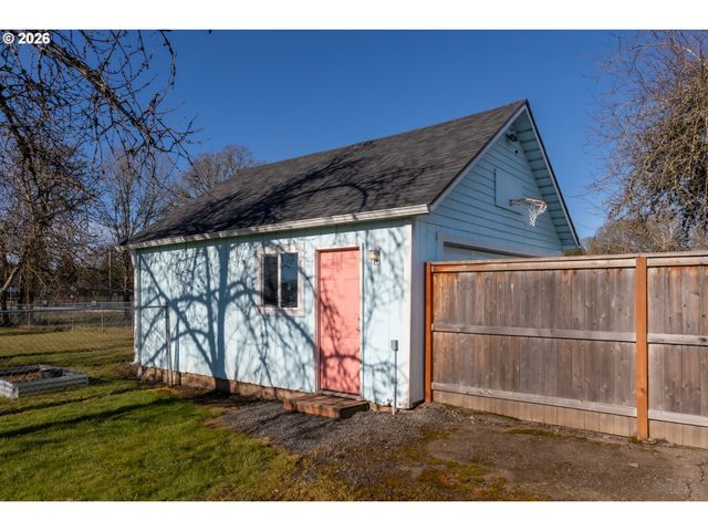 169 N VERNONIA Rd, St Helens, OR 97051