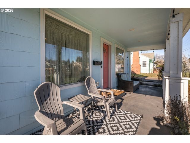 169 N VERNONIA Rd, St Helens, OR 97051