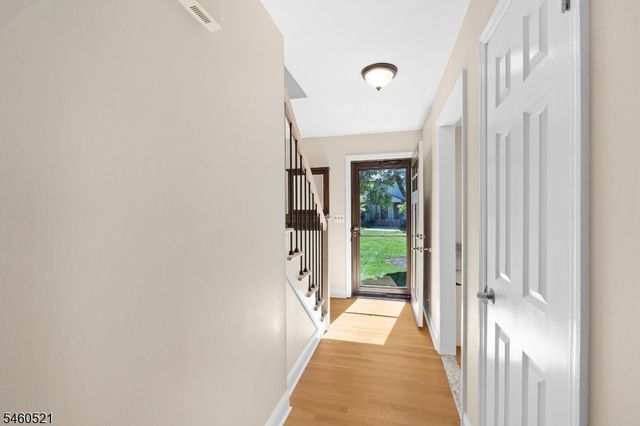 38 Park St H, Florham Park Boro, NJ 07932