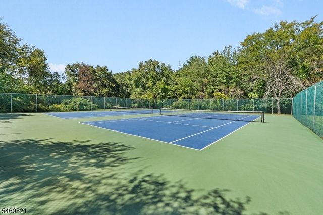 38 Park St H, Florham Park Boro, NJ 07932