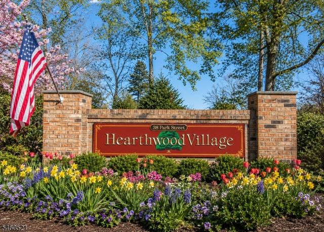 38 Park St H, Florham Park Boro, NJ 07932
