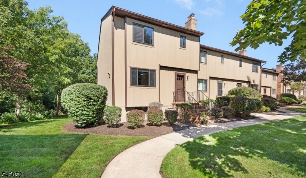 38 Park St H, Florham Park Boro, NJ 07932