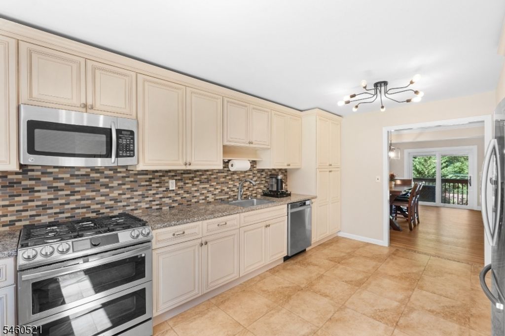 38 Park St H, Florham Park Boro, NJ 07932 — photo 4